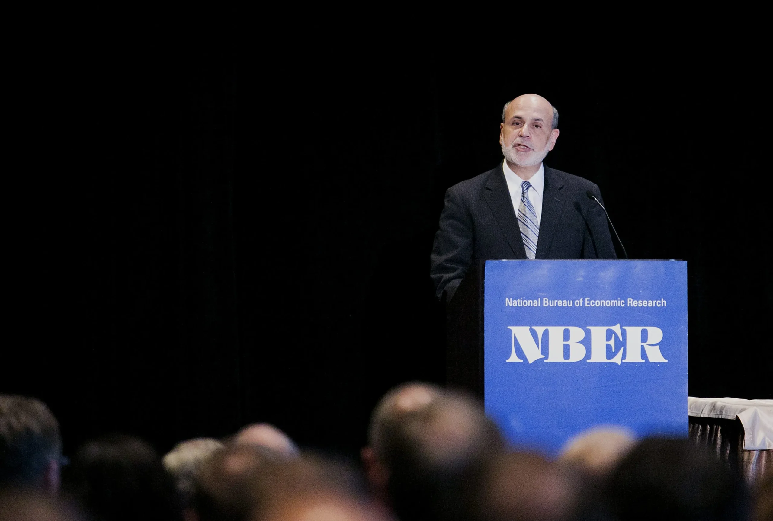 Suy thoái kinh tế: Định nghĩa, Nguyên nhân, Dấu hiệu và Tác động 8 NBER