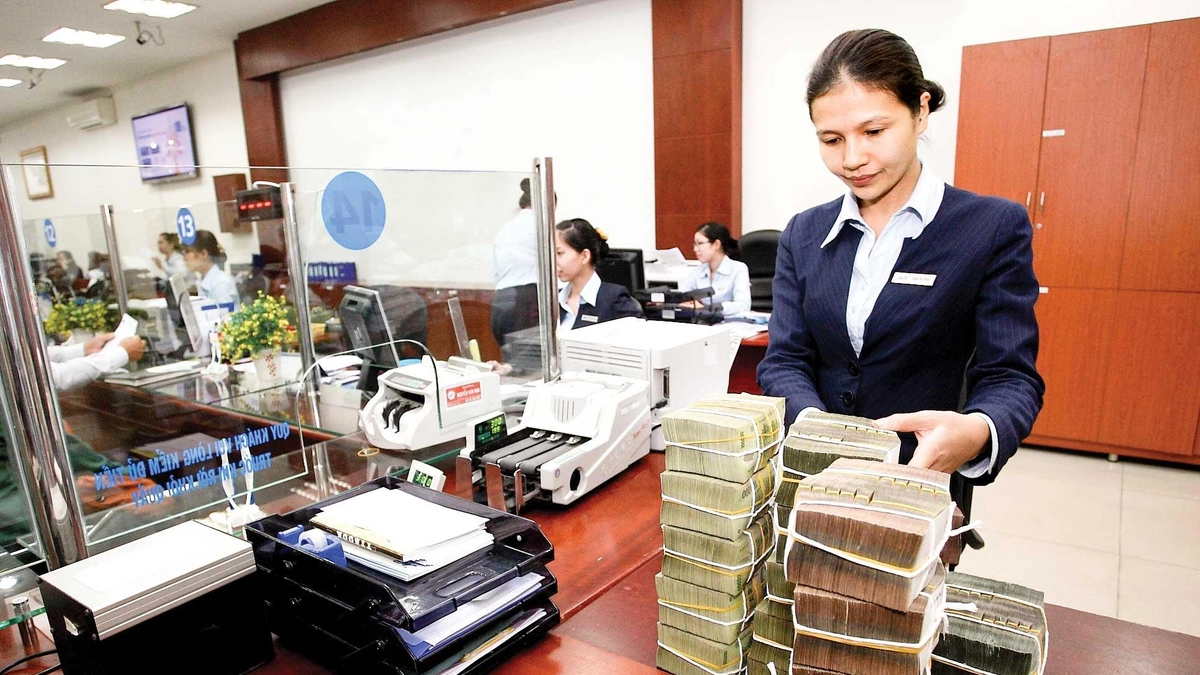 OMO – Tín Phiếu NHNN – Liên Ngân Hàng: Bộ Ba ‘Kéo–Đẩy’ Dòng Tiền