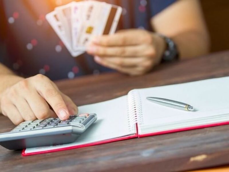 Phân Biệt Phí Thường Niên, Phí Quản Lý, Phí Giao Dịch: Tránh Đánh Đồng