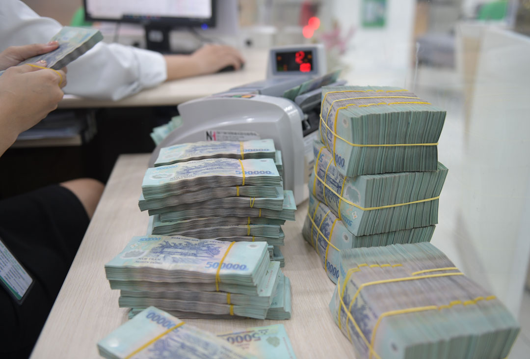 phí cam kết rút vốn