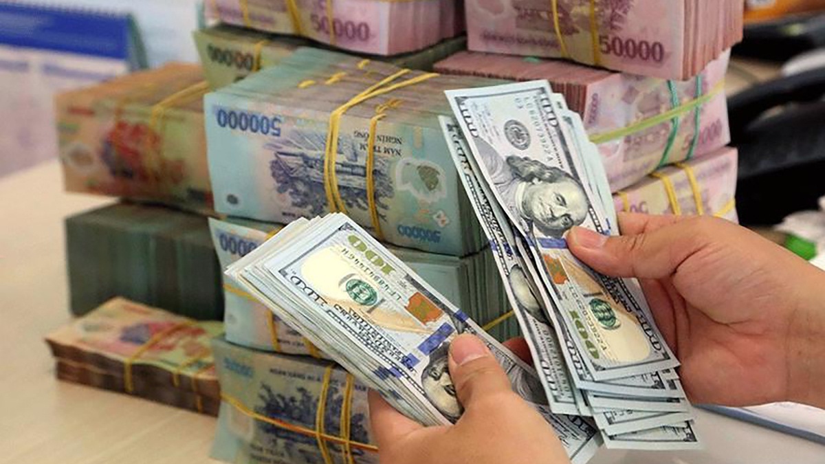 Tiền Tệ Mất Phanh 
