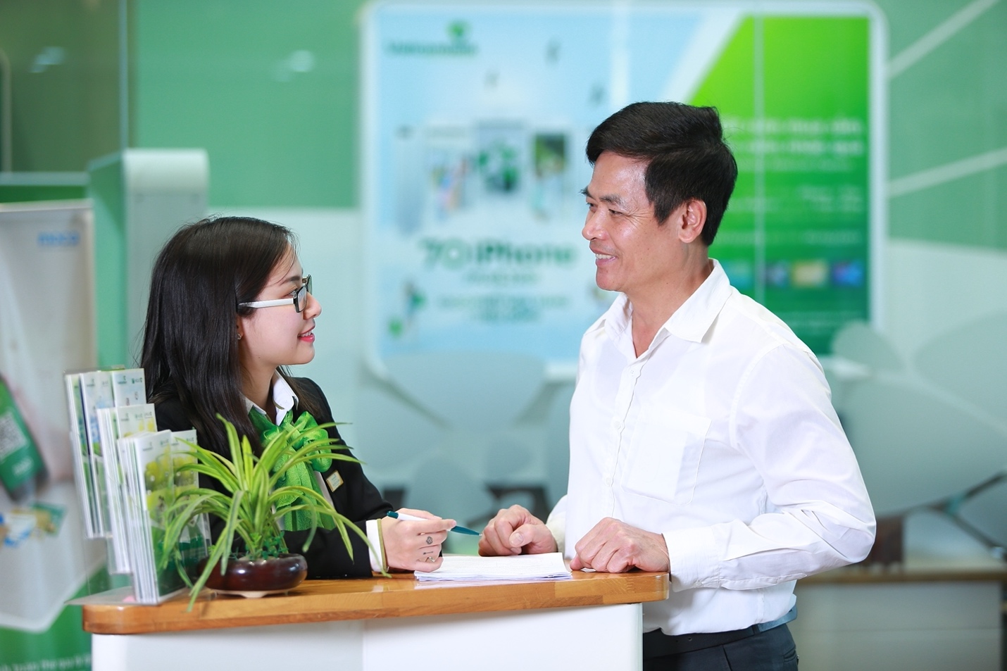 Đối với cán bộ nhân viên