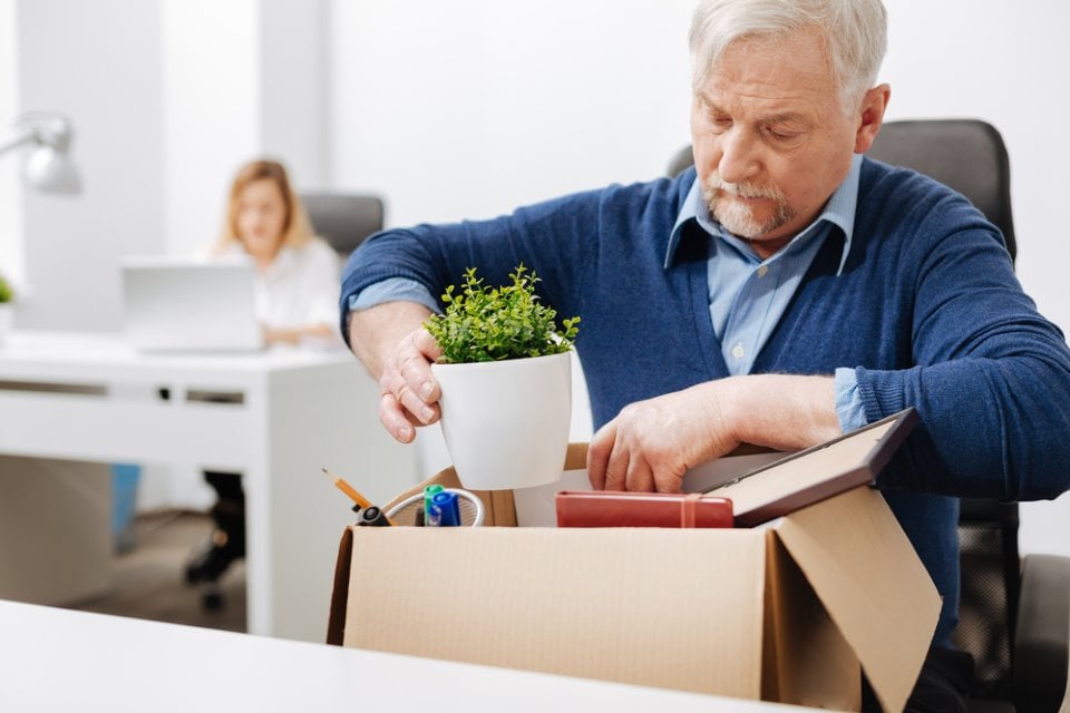 Hệ Quả Pháp Lý Và Quyền Lợi Của Người Được Miễn Nhiệm