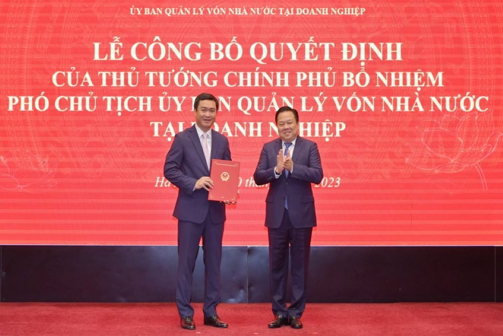 Lãnh đạo Ủy ban