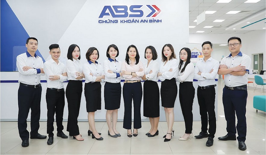 Xây Dựng Đội Ngũ Nhân Sự Trẻ Trung, Năng Động Và Giàu Chuyên Môn