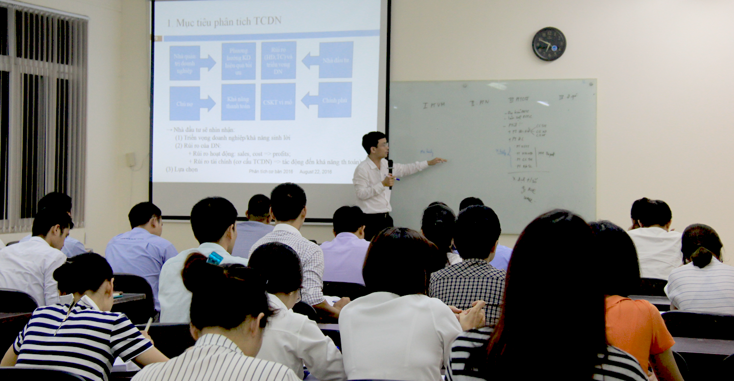 Trung tâm đào tạo chứng khoán