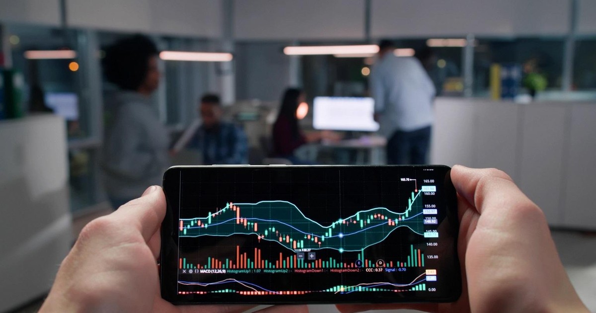 Ai có quyền phát hành cổ phiếu