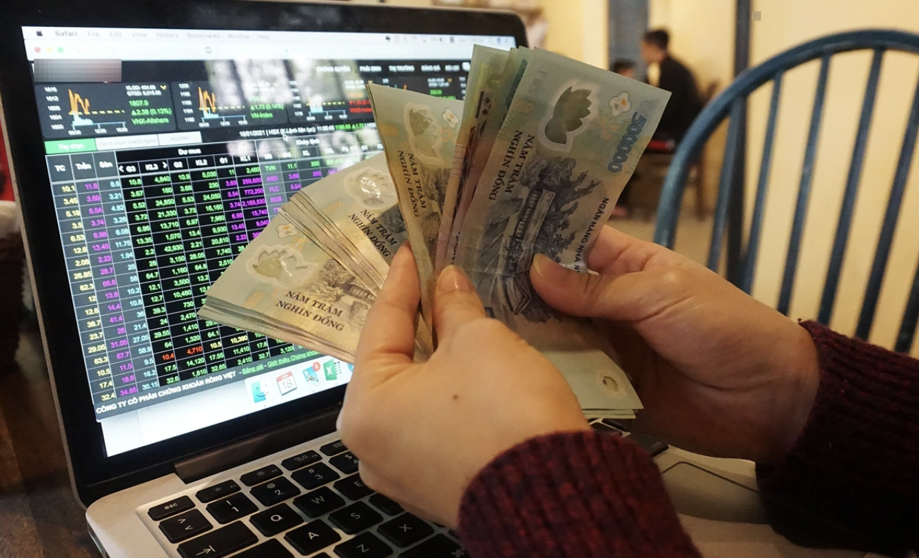 Bao nhiêu tiền thì có thể chơi chứng khoán