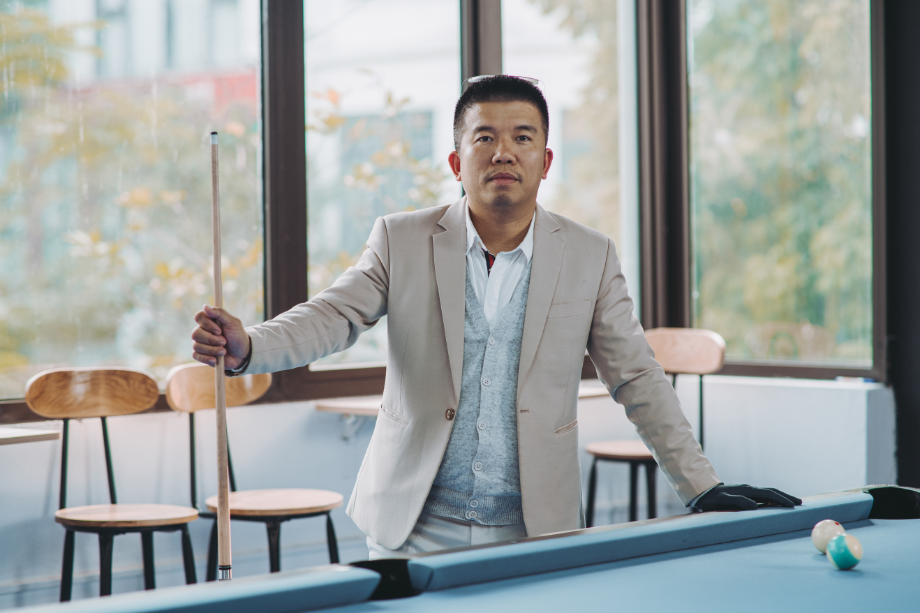 Cổ phiếu ADG: Thông tin doanh nghiệp, Đặc điểm tài chính, Phân tích kỹ thuật và Chiến lược đầu tư 2026 5 Ông Nguyễn Khánh Trình