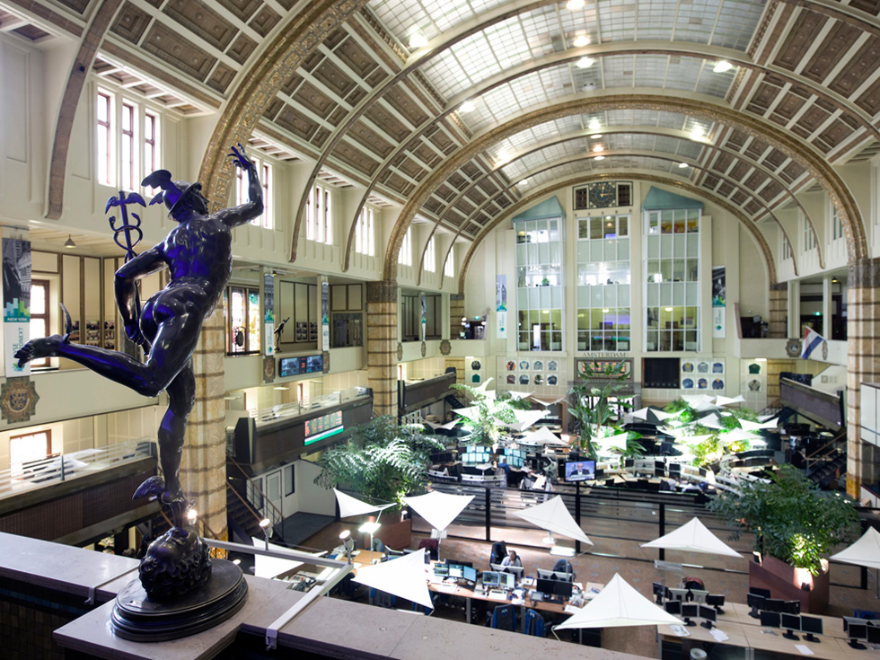 Sàn giao dịch chứng khoán đầu tiên: Lịch sử hình thành, Cơ chế hoạt động, Tác động kinh tế và Ý nghĩa hiện đại 1 Amsterdam