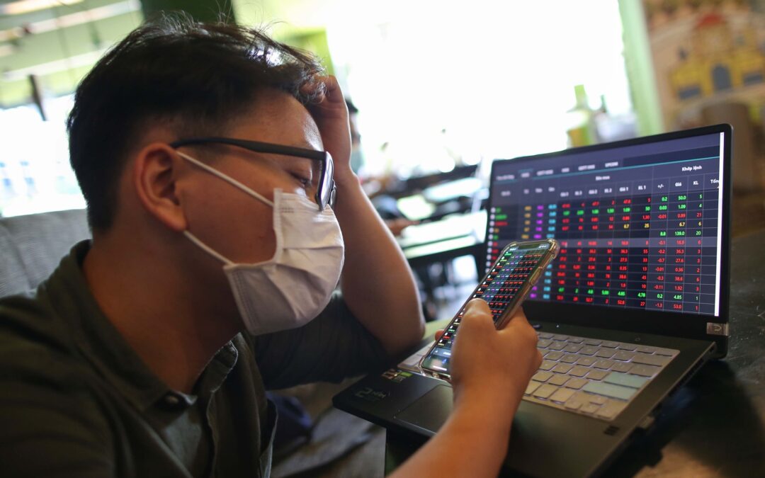 Chứng khoán trực tiếp: Thông tin, Cơ chế, Lợi ích và Cách thực hiện